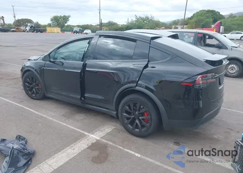 2023 Tesla Model X Plaid Tri Motor All-Wheel Drive z USA, uszkodzony, nr VIN 7SAXCBE61PF418287